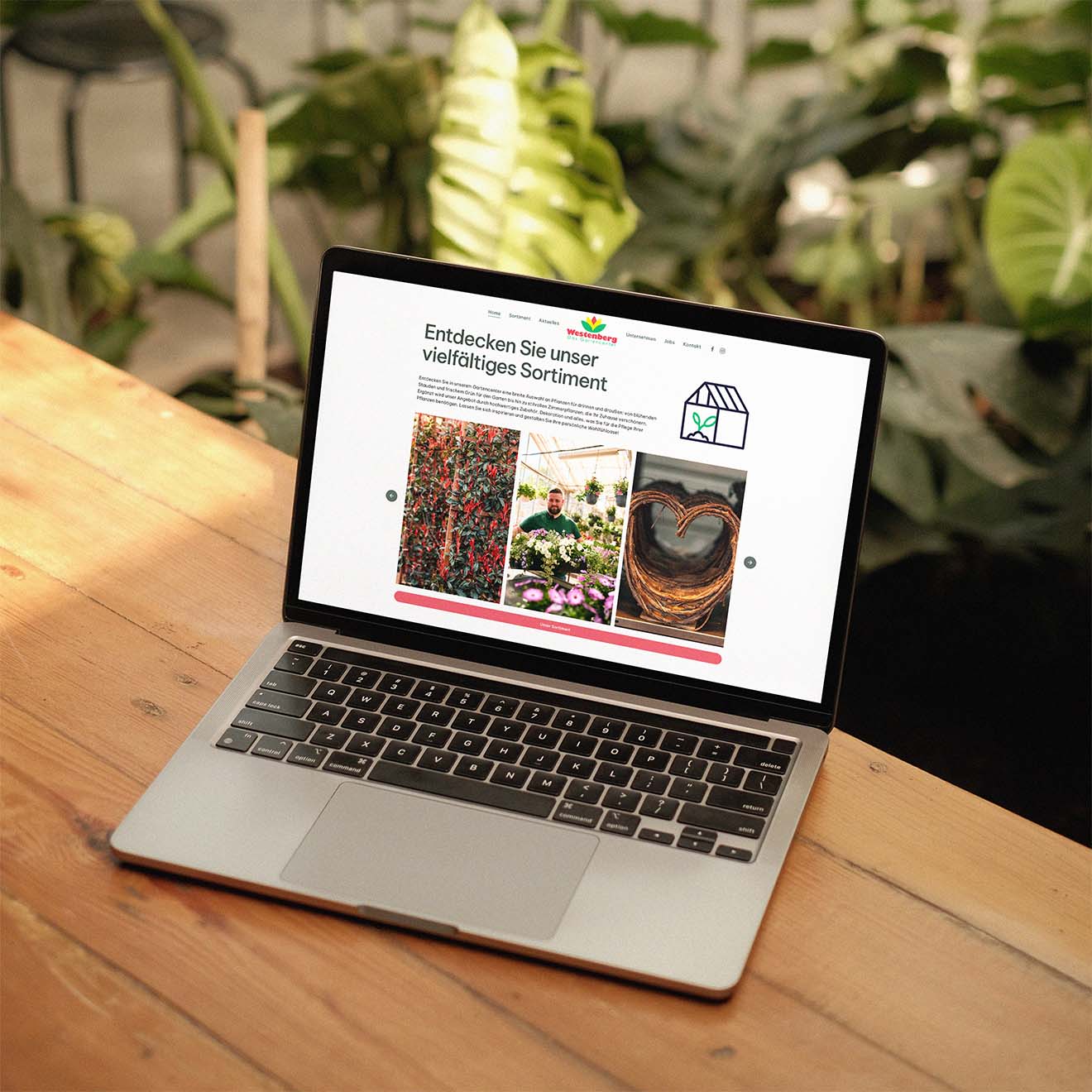 Barrierefreie Website eines Gartencenters aufgerufen auf einem Laptop