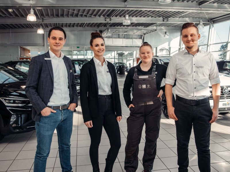 Das Autohaus Meyer Beckdorf mit seinen Mitarbeitern